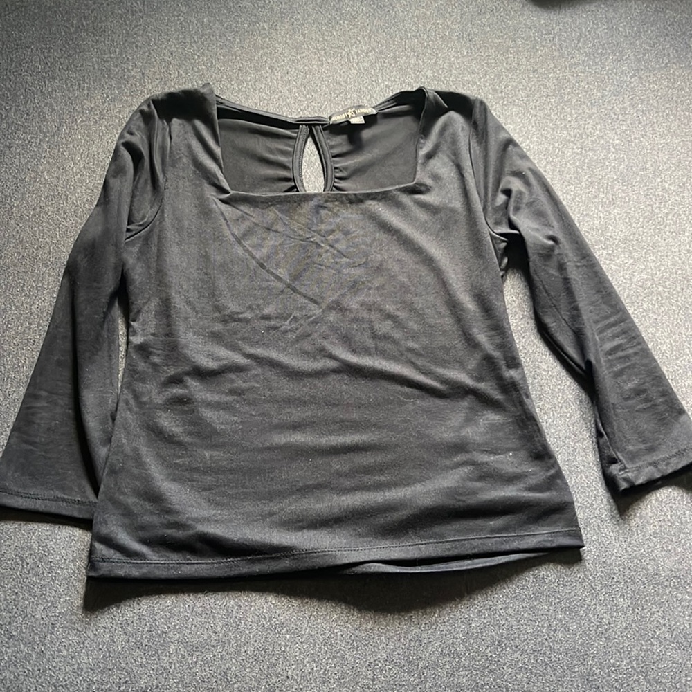 Black shirt